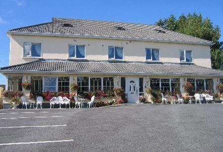 Teach Na Coiribe B&B Castlegar Exterior photo